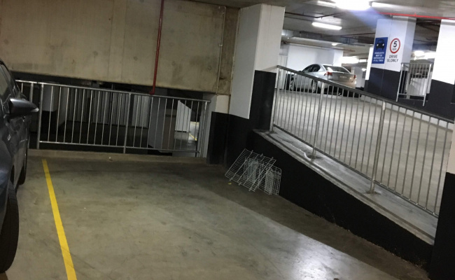 Secured Indoor Parking Space (7 mins to Rhodes Train Station)